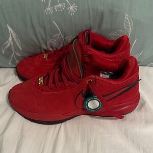 Nike Men's Liverpool Sneakers